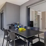 Appartement 2 Bedroom Amazing In *