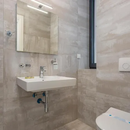 2 Bedroom Amazing In *