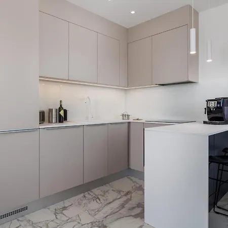 2 Bedroom Amazing In Appartamento *