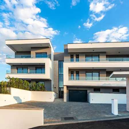 2 Bedroom Amazing In Appartamento