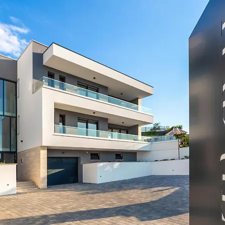 2 Bedroom Amazing In * Malinska